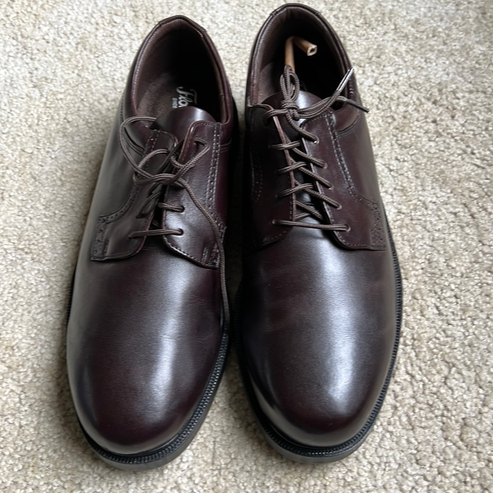 NIB Florsheim Men’s Noble shoes